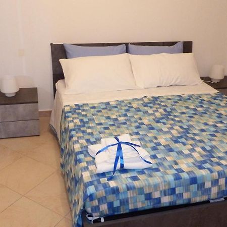 Villa Costanza Casa Vacanze อาโวลา ภายนอก รูปภาพ